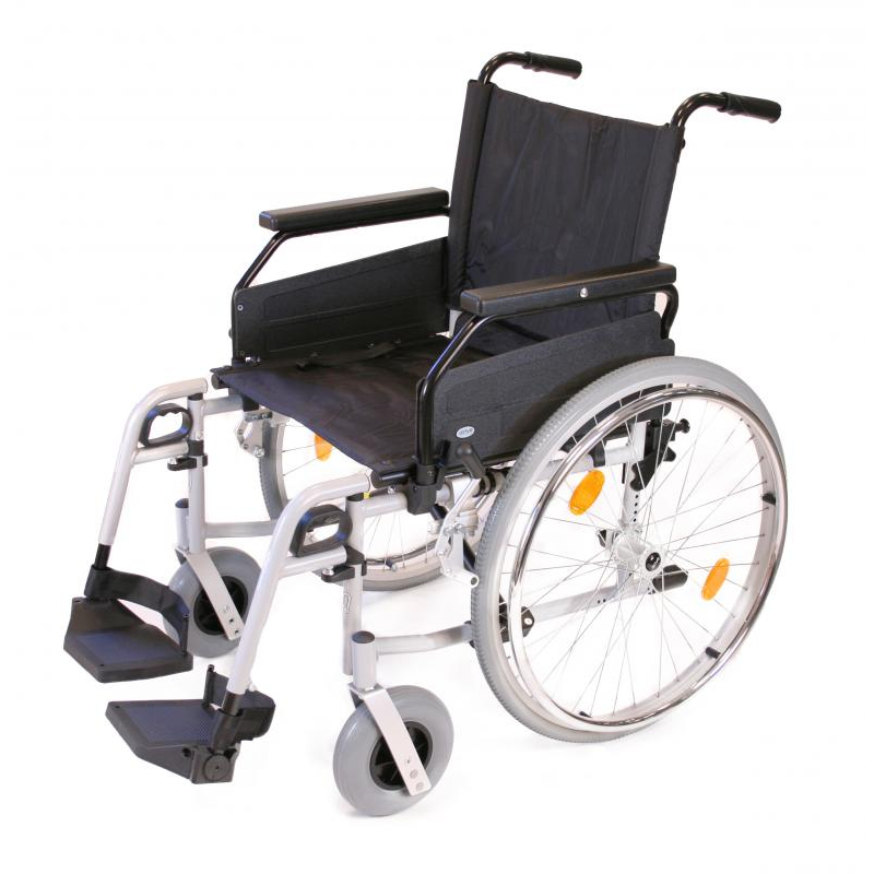 Rolstoel Rotec met voetsteunen